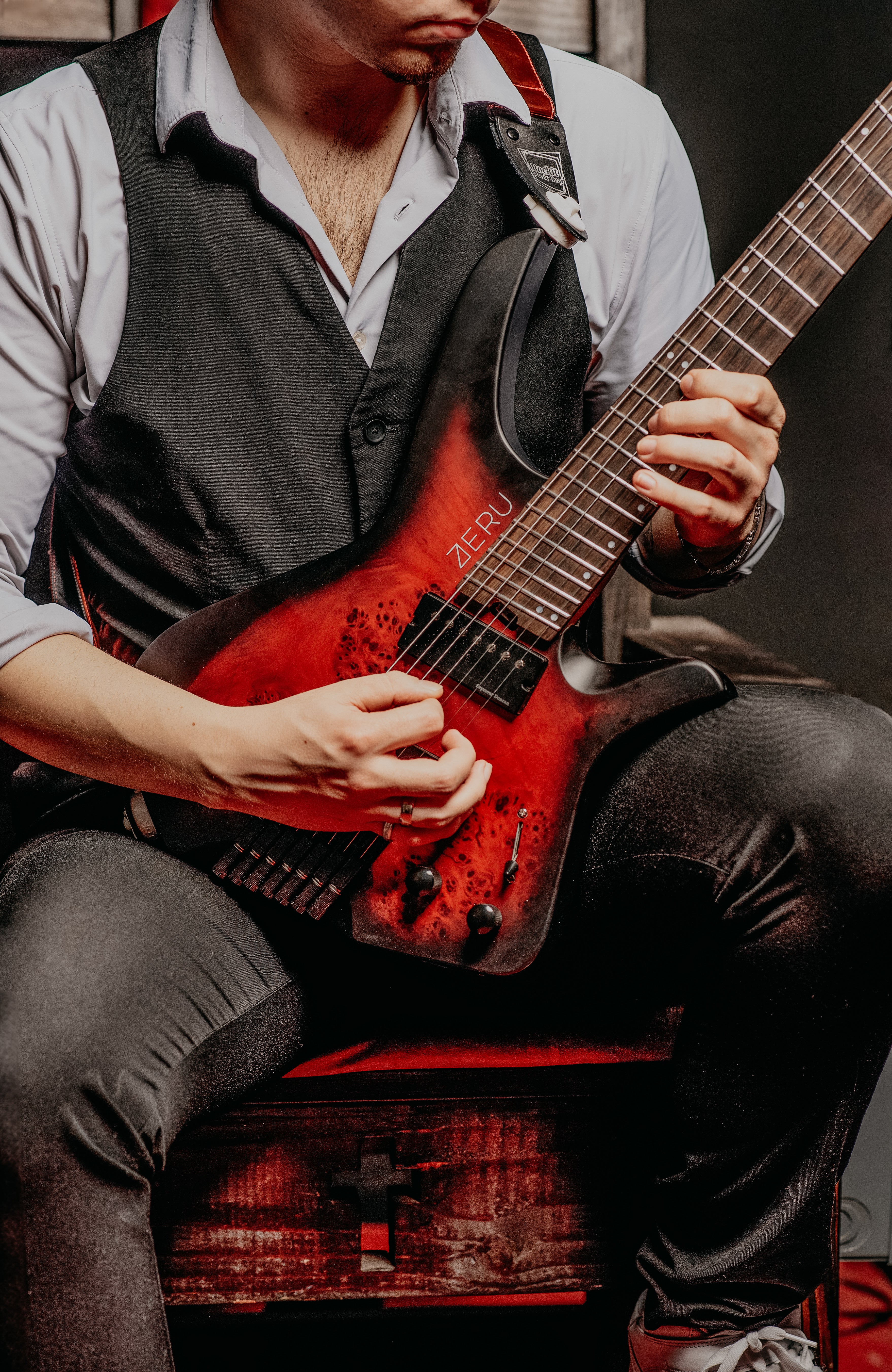 Justus Hajas Signature Void Series ZERU Guitar